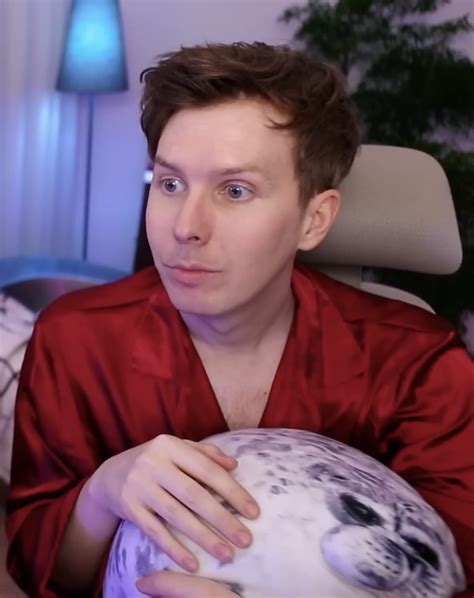 The Phandom Wiki .